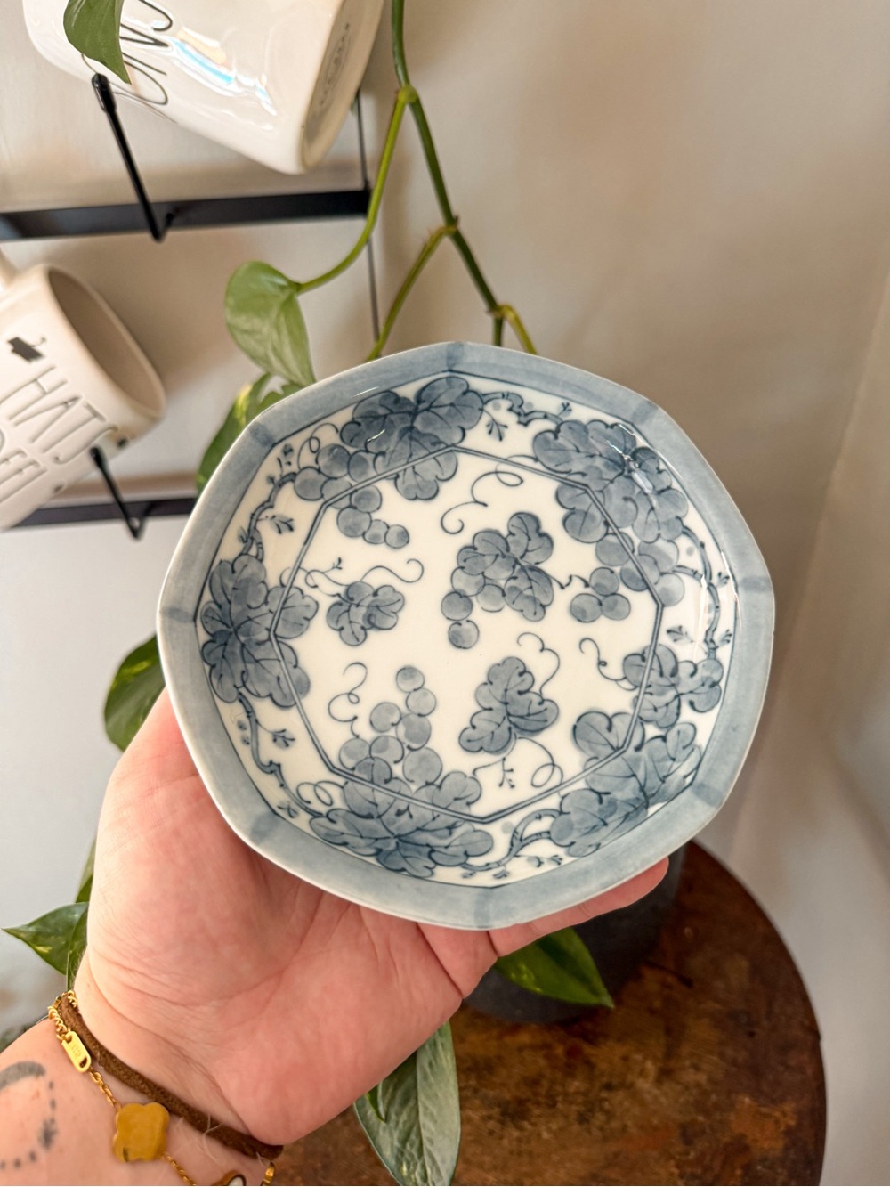 Octagonal oriental Ceramic Plate White Blue Gray Grape Vine Pattern Painted